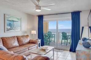 Smart TV - Salty Kisses 🏝 Ocean Front Condo Heated Pool, Hot Tub, Fitness and Game Room!! (Panama City beach)