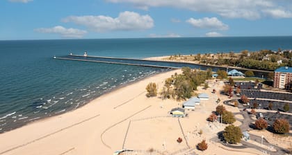 Silver Beach & Main | Wineries | Rooftop Deck