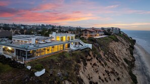 Exterior - Encinitas Shores - Beachfront, Ocean View & Patio (Encinitas)