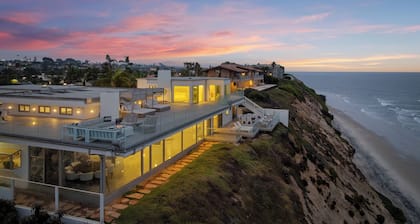 Encinitas Shores - Beachfront, Ocean View & Patio