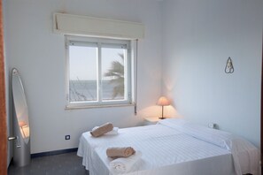 3 Schlafzimmer, Bügeleisen/Bügelbrett, WLAN, Bettwäsche