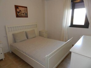 3 camere, accesso a Internet, lenzuola