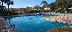 Outdoor pool - Peaceful Disney Getaway! (Kissimmee)
