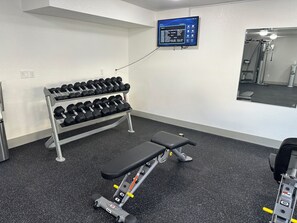 Gym - B&J HOTELS (Roswell)