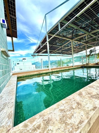 Outdoor pool. Hotel Sea Angels