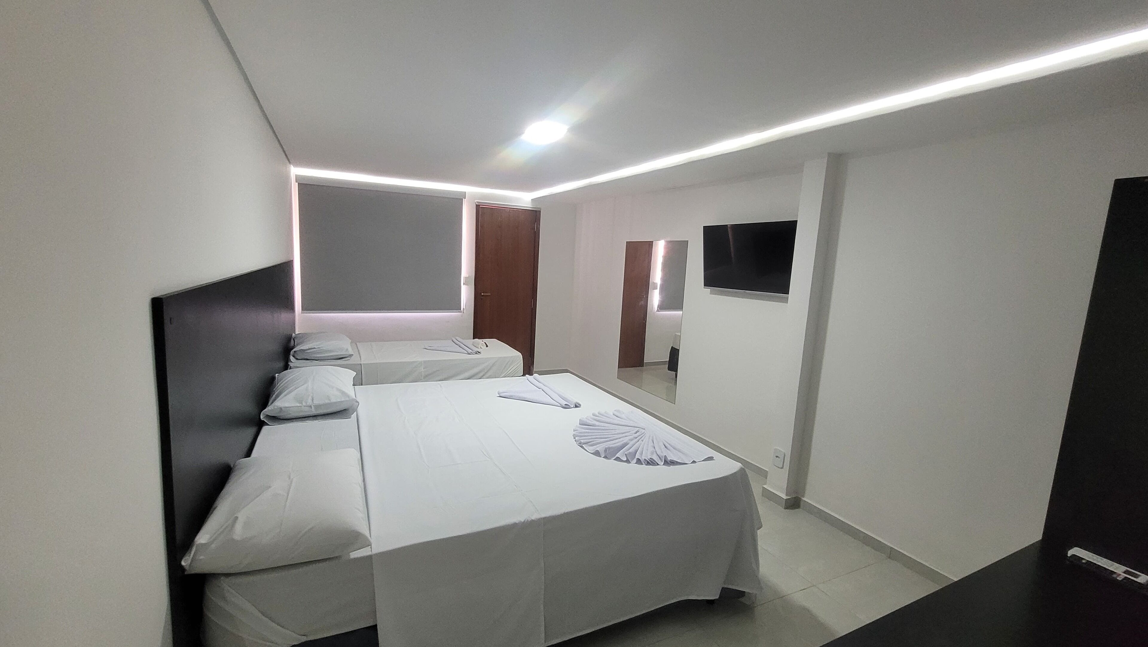 Kamar Triple Superior | Meja kerja, ruang kerja ramah laptop, kedap suara, dan Wi-Fi gratis