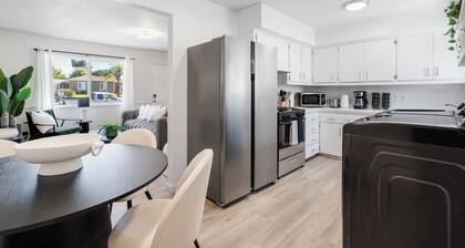 NEW Tranquil Escape - Hot Tub, BBQ, Near LA & Disney