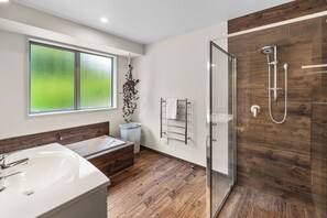 Douche, séchoir à cheveux