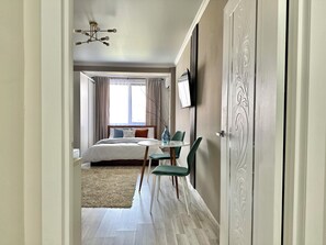 1 bedroom, iron/ironing board, WiFi, bed sheets - "Oasis" cozy studio with mountain view, WiFi and AC in Almaty (Almaty)