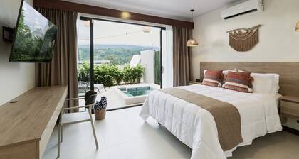 Cozy private studio with jacuzzi, kitchen, best location, volcano view