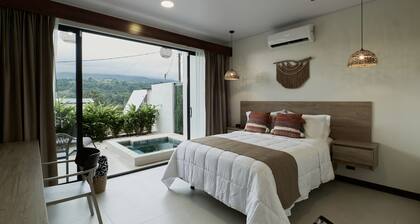 Cozy private studio with jacuzzi, kitchen, best location, volcano view