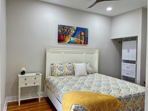 1 chambre, fer et planche à repasser, Wi-Fi, literie fournie