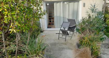 A 20 mn de Disney ! Tiny House en fond de jardin, Ideale pour les familles.