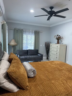 1 dormitorio, tabla de planchar con plancha, wifi gratis y ropa de cama