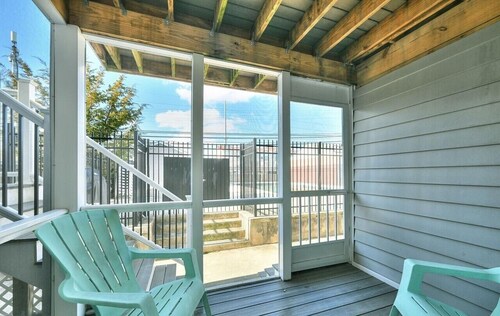 Spacious, family friendly 4-bedroom condo with pool in charming Dewey Beach!!