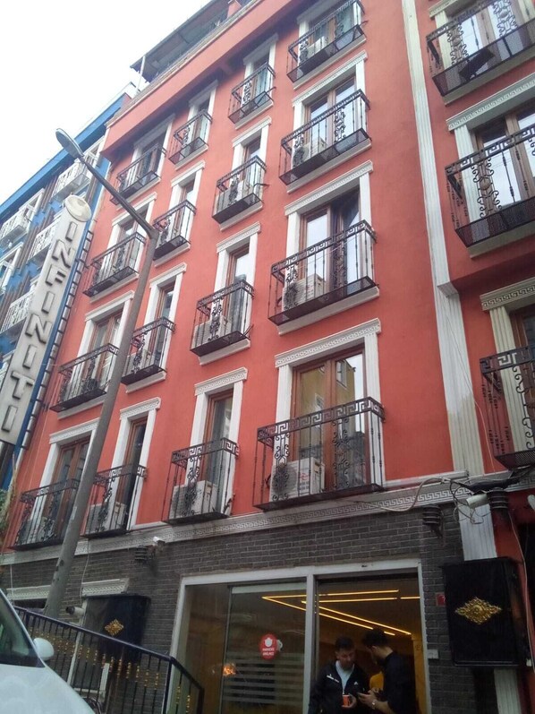 Voorkant van accommodatie