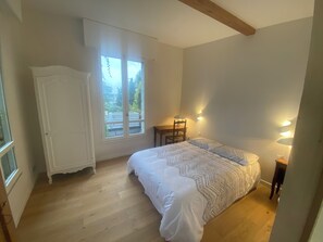 1 Schlafzimmer, Bügeleisen/Bügelbrett, kostenloses WLAN, Bettwäsche