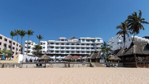 Unclassified image, 3 of 46, button - Torreblanca Beach Hotel and Suites Guayabitos - Desayuno y Comida Incluido (Rincón de Guayabitos)