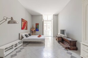 Luxury Apartment, City View | Living area | 30-inch Smart TV with digital channels, streaming services - Spacious & Luxury 3BR Central Apartment (Valletta)