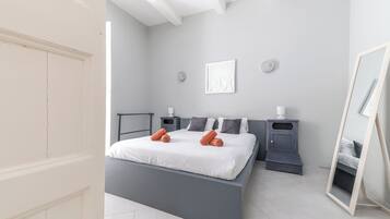 Apartemen Mewah, pemandangan kota | 3 kamar tidur, setrika/meja setrika, Wi-Fi gratis, dan seprai linen