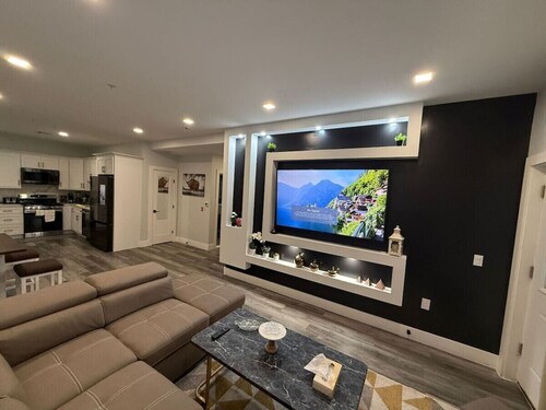 The Luxury Suite: 1BR Perfect for Long Stays