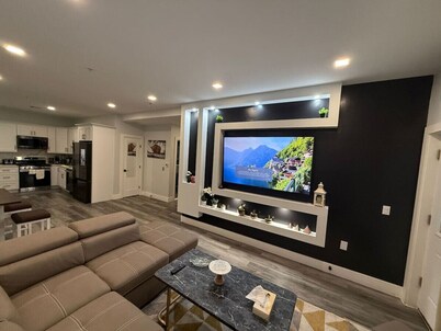 The Luxury Suite: 1BR Perfect for Long Stays