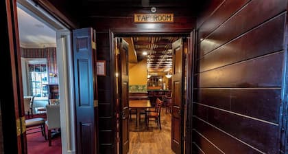 Village View Room - Big Tree Inn