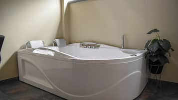 Luxury-Apartment, Terrasse, Stadtblick | Terrasse/Patio