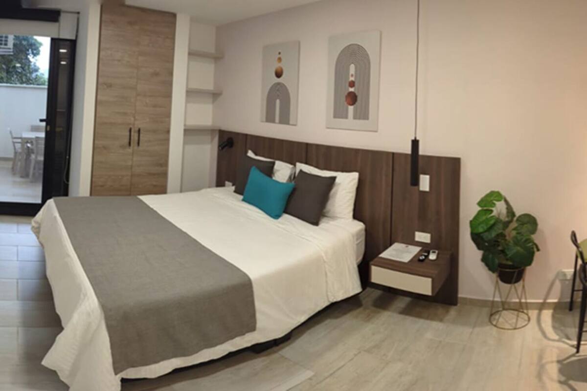 1 bedroom, Egyptian cotton sheets, premium bedding, minibar