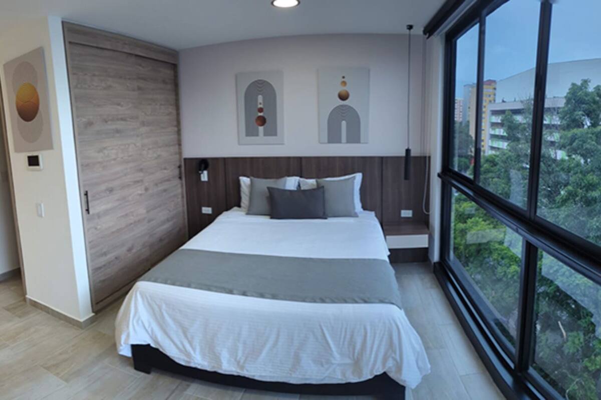 1 bedroom, Egyptian cotton sheets, premium bedding, minibar