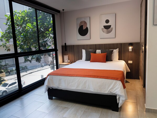 1 bedroom, Egyptian cotton sheets, premium bedding, minibar