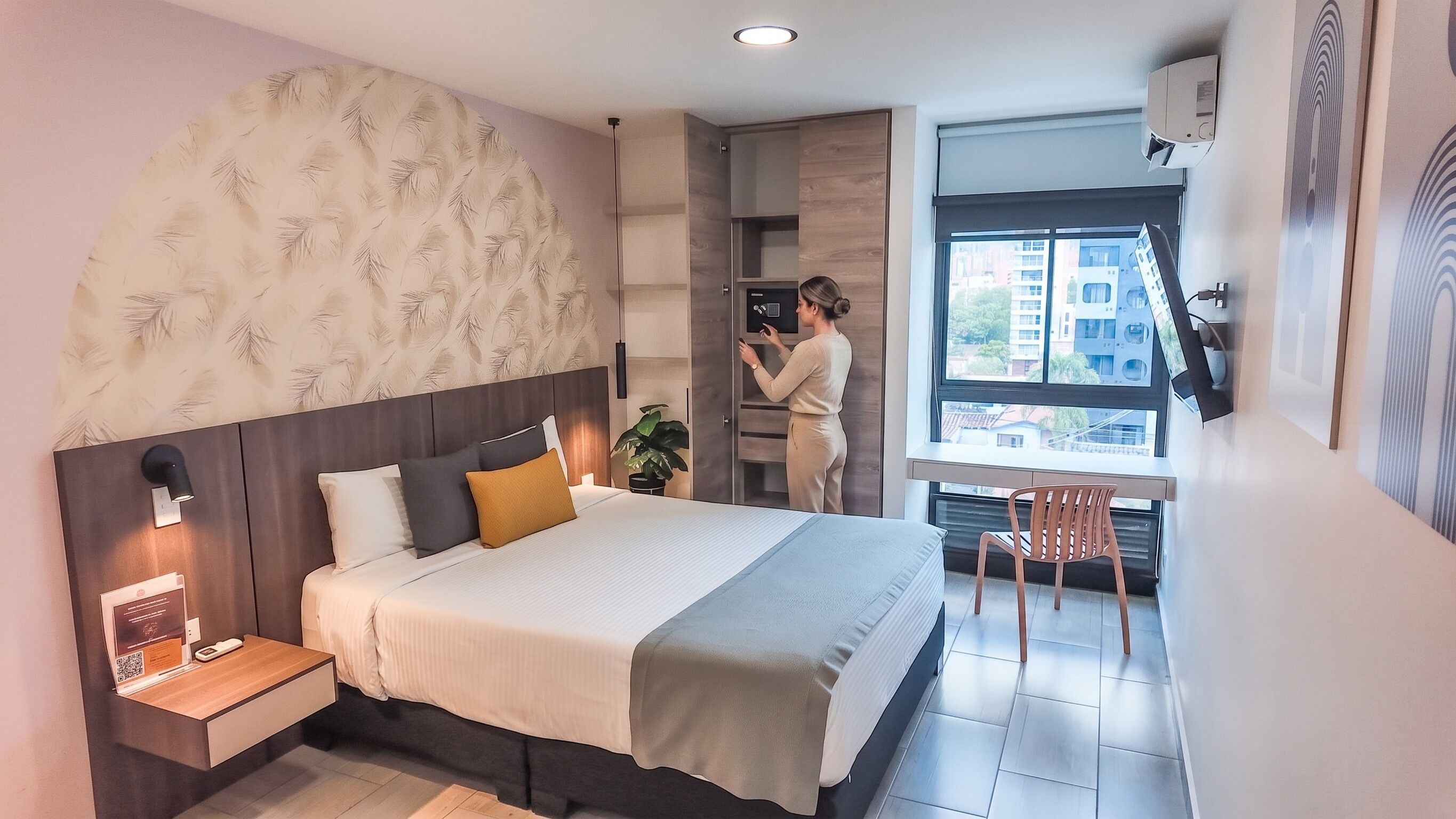 Standard Room, 1 Bedroom, City View | 1 bedroom, Egyptian cotton sheets, premium bedding, minibar