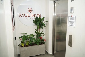 Reception - Hotel Molinos by Growing Group (Medellín)