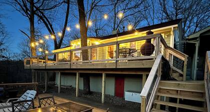 Cozy Beaver Lake Getaway