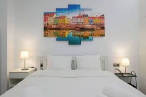 1 chambre, fer et planche à repasser, Wi-Fi gratuit, draps fournis