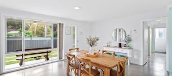 Light and Bright at Maloneys