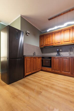 Microwave, oven, stovetop, dishwasher - Cedar Lodge III Flat C12 - 2 Bedrooms, 2 Full Bathrooms, and 2 Balconies! (Bansko)