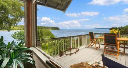 Murden Cove Waterfront Retreat: 3BR Oasis & Kayaks