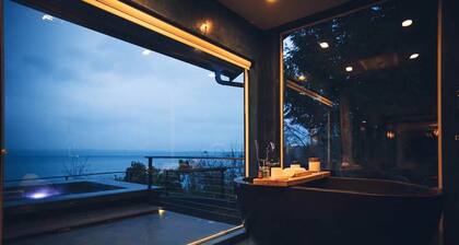 Saltwood | Waterfront, Hot tub, Beach, Wildlife