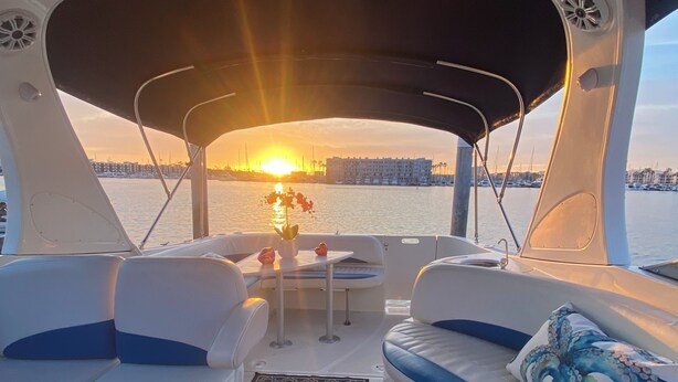 Unclassified image, 1 of 75, button - A romantic night for couples in the yacht in Marina del Rey, Los Angeles (Marina del Rey)