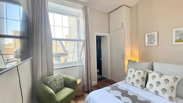 1 bedroom, iron/ironing board, Internet, bed sheets