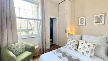 1 bedroom, iron/ironing board, internet, bed sheets