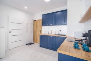High chair, cookware/dishes/utensils - Apartment With sea View, Ustronie Morskie (Ustronie Morskie)