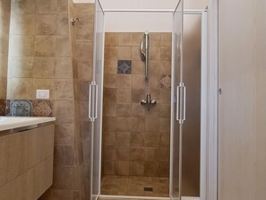 House | Bathroom