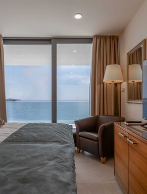 5 chambres, fer et planche à repasser, lit parapluie, Wi-Fi gratuit