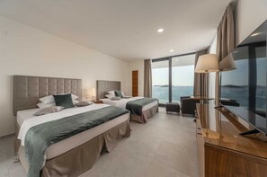 5 Schlafzimmer, Bügeleisen/Bügelbrett, Reisekinderbett, kostenloses WLAN