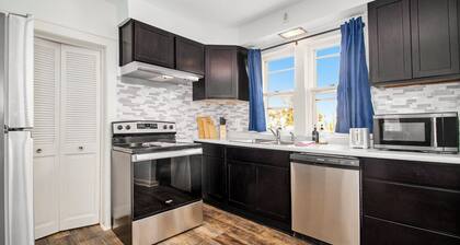 GAME DAY Haven: Sleeps 10, Near Notre Dame & DT!