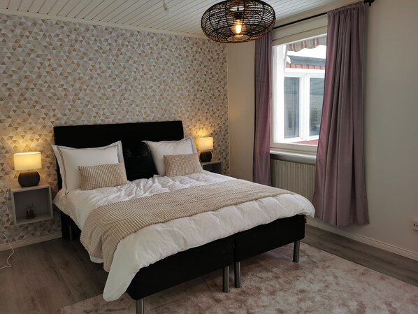 3 chambres, fer et planche à repasser, Wi-Fi, literie fournie