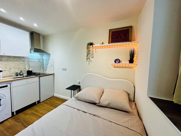 Internet, bed sheets - Mini - Small but cozy! (Brignoles)