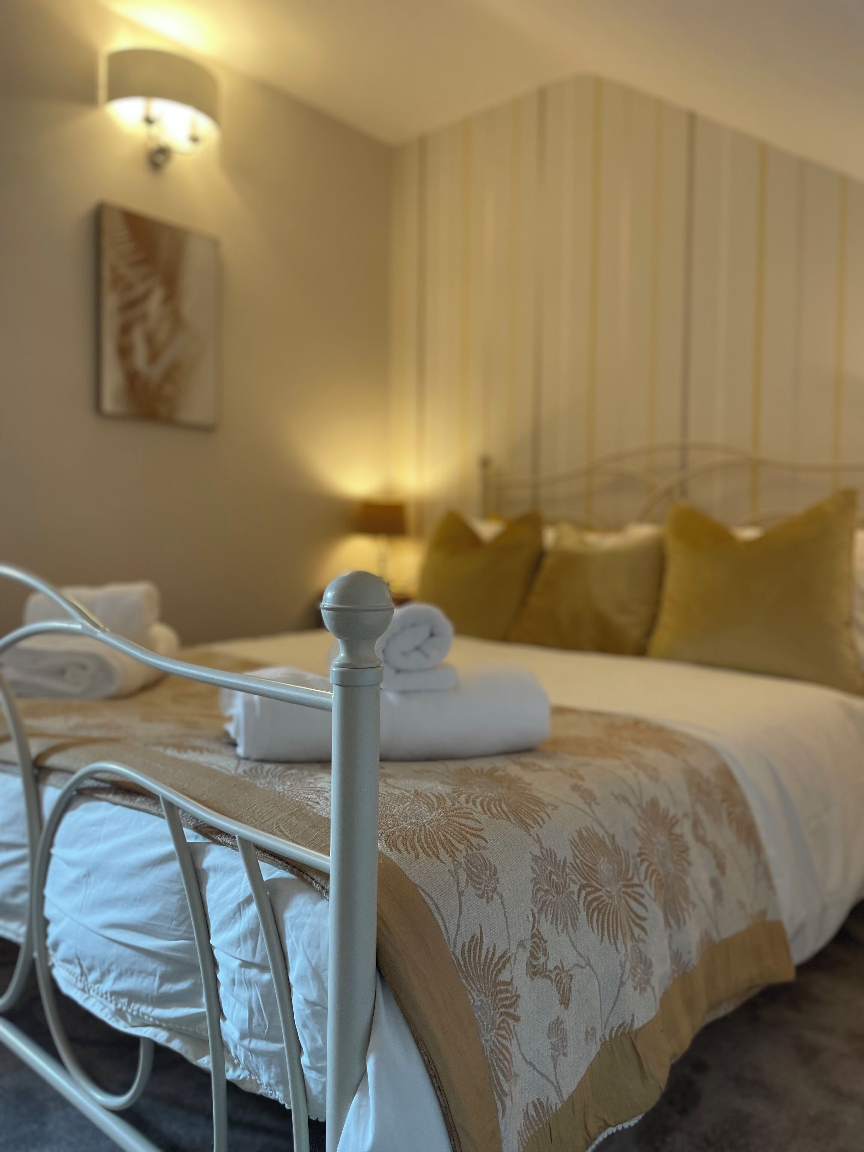 1 bedroom, desk, iron/ironing board, travel cot